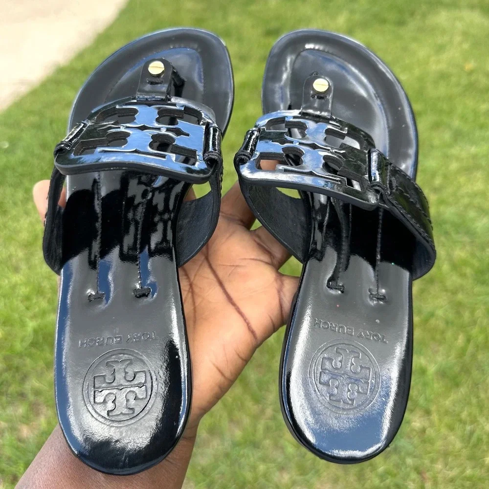 Tory Burch Miller Women's Patent Leather Logo Thong Sandals Slides Size 7 Black